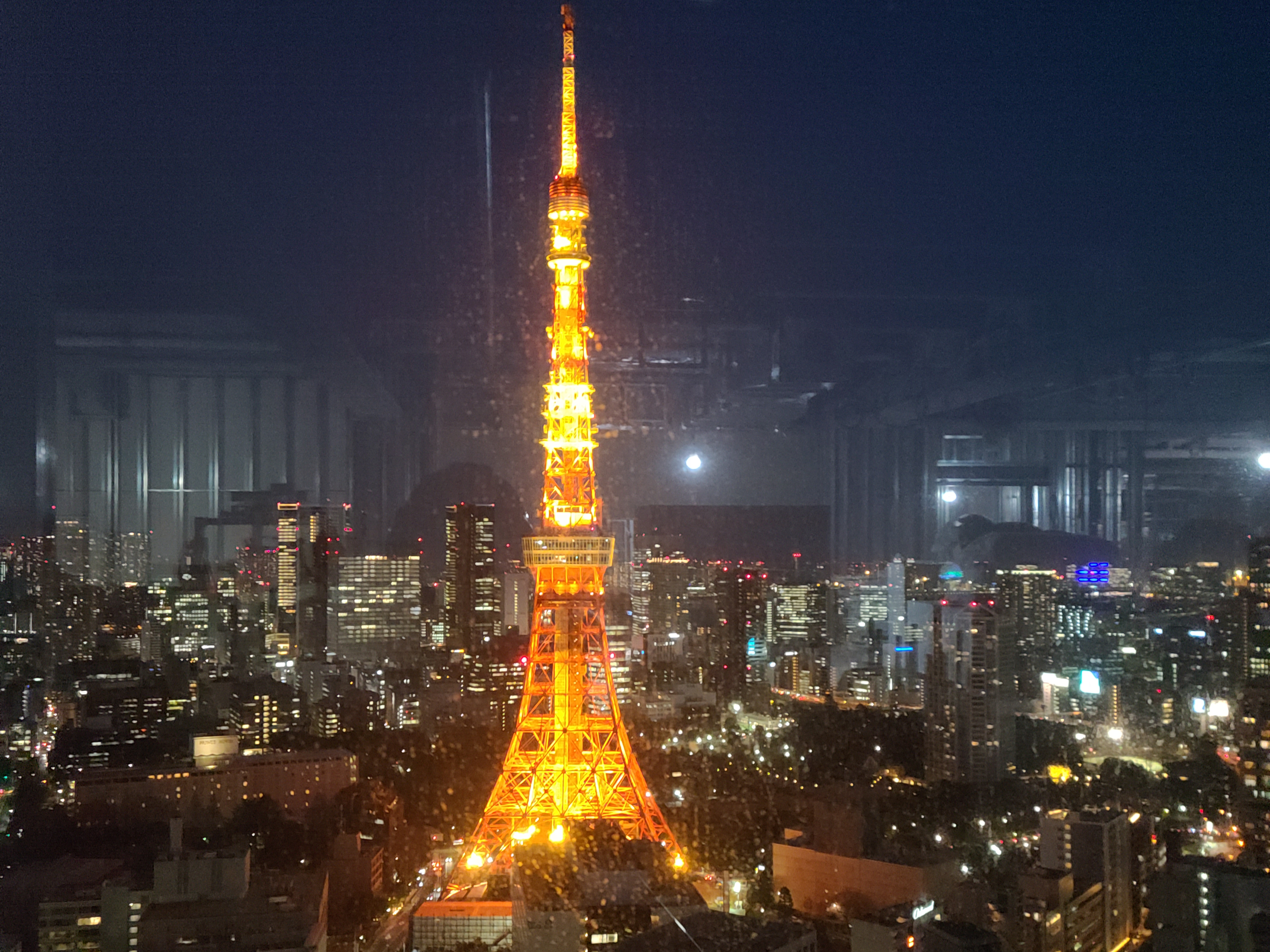 東京